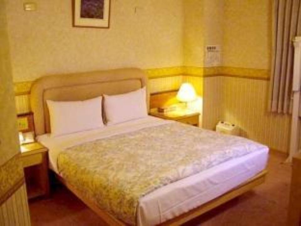 Hara Zuru Hotel Таоуан Екстериор снимка