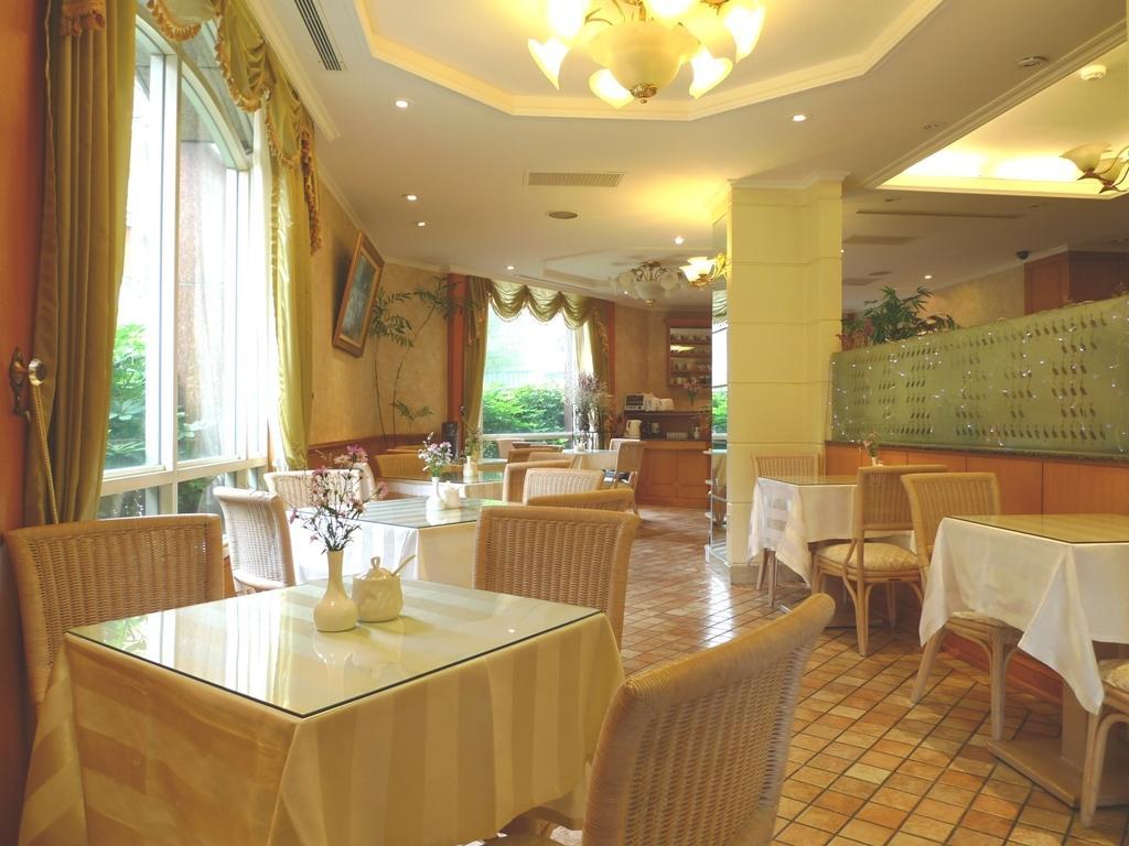 Hara Zuru Hotel Таоуан Екстериор снимка