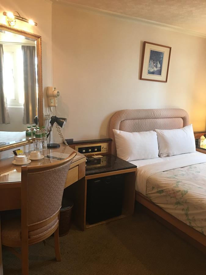 Hara Zuru Hotel Таоуан Екстериор снимка