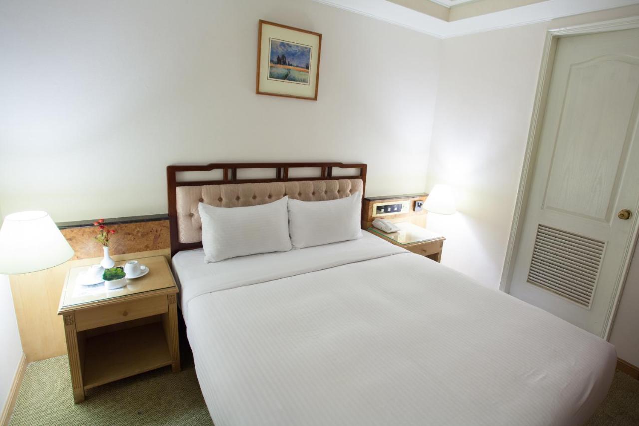 Hara Zuru Hotel Таоуан Екстериор снимка