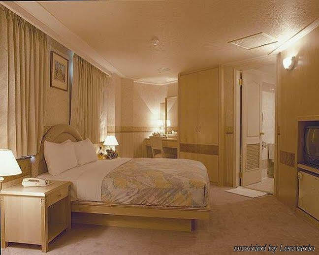 Hara Zuru Hotel Таоуан Екстериор снимка