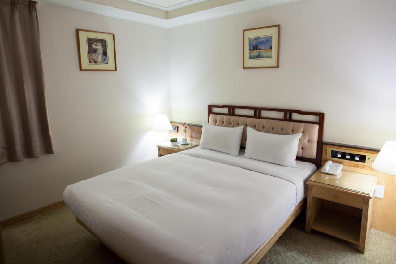 Hara Zuru Hotel Таоуан Екстериор снимка